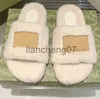 Chinelos Mulheres Marca de Moda Chinelos de Lã Clássico Outono e Inverno Desgaste Casa Lazer Flat Fur Integrado Cordeiro Cabelo Móveis Chinelos de Lã X0909