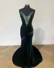 Stretch-Samt-Abendkleid 2024, lang, tiefer V-Ausschnitt, Kristalle, Festzug, Abschlussball, Geburtstag, formelles Cocktailparty-Kleid für Damen, Saudi-Arabien, Smaragd-Flamingo, individuell