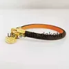 Pulsera de diseñador de joyería clásica de la cadena Pulsera de la marca de la marca del marrón plano brazalete de cuero brazalete de metal brazalete de metal para hombres y mujeres amantes de la joyería Regalo X0909