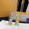 2023 Luxus Halskette Designer Weibliche Edelstahl Paar Kaninchen V Gold Splitter Kette Anhänger Schmuck Hals Geschenke Zubehör Keine B1953