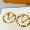 Designer Pendantörhängen Big Circle For Women Earring Luxurys Designers Letter V Studörhängen GIFT D2112217Z2915