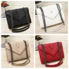 Fashion Women Luxurys Crossbody Bag الشهيرة المصمم الكلاسيكي سيدة سيدة صليب حقائب اليد حقيبة يد أنثى أنثى حقيبة حقيبة سوداء الذهب