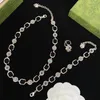 Klassische Silber Blume Kette Halskette Luxus Designer Doppel Brief Armband Haben Stempel Messing Material Für Frauen Hochzeit Pa261u