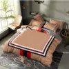 Casual king size designer conjunto de cama cobre 4 pçs carta impresso algodão macio consolador capa edredão luxo rainha folha com pi2927