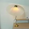 Lampada da tavolo a ombrello plissettato Ins Altalena in ferro battuto Camera da letto principale Soggiorno Lampada da comodino Lampada E14 per camera da letto H220423262P