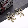 Pendientes con dijes de moda de diseñador de lujo, aretes de latón de alta calidad, aretes con lazo para mujer, regalo para amantes de la fiesta, joyería 258p