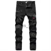 Jeans pour hommes Jeans pour hommes Jeans de motard en détresse Jean de motard Broderie de serpent Rock Skinny Slim Bande de trou déchiré Pantalon en denim de broderie à la mode x0911