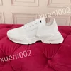 2023 Hot Designer Fashion Casual Chaussures Blanc Calfskin Casual Confortable Baskets en plein air Femmes Lace Up Chaussures de marche fd230208