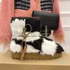 Designer Femmes Luxe Crin de cheval Bottes de neige sexy en cuir d'hiver protection contre le froid décoration perlée chaussures décontractées confortables tête ronde bottes à fond épais