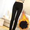 Женские джинсы, теплые бархатные эластичные женские зимние зимние термобелье, белые, черные брюки-карандаш, джинсовые брюки с эффектом пуш-ап