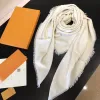 Luxury Women Silk Wool Autumn Winter Scarves Designer Fashion Square Scarf 140 x 140 cm Klassisk stil mångsidig sjal Pashmina13 färger