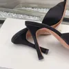 De beste Amina Muaddi Slippers Designer schoenen mode satijn hoge hak sandalen casual dames vierkant teen open teen sexy feest banket schoen klassieke slijtage