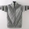 Pullover Winter Children's Sweter trzymaj ciepłe bawełniane ubrania Cardigan Chłopcy Ubrania na dzianinowy płaszcz 230909