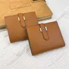 Moda nuovi portafogli corti borsa femminile portatile a testa intera strato di pelle bovina pieghevole clip per carte corte portafoglio multifunzionale per patente di guida due in uno