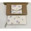 Fashionable Flowers, Sweet and Cute Ladies, Portable Grassland Fashion Women's Long Three Style Zipper Coin Card Wallet
