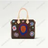 Face Print YK Speedy Bandouliere 25 Borsa M46426 Yayoi Kusama Borsa in pelle con ricamo 2023 volti gioiosi Tote Borsa energia ottimista 295O