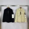 Island Ghost Jacket Series Compass Emblem 자수 코트 바람 방전 셔츠 남자와 여자 버튼 스톤