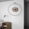 북유럽 럭셔리 벽 시계 현대 디자인 무음 대형 시계 홈 장식 창조적 인 나무 금속 시계 거실 장식 211130259I