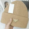 985 Sombrero de punto de lujo Diseñador Gorro Gorro para hombre Sombreros ajustados Letras de cachemira unisex Gorras de calavera casuales Moda al aire libre Alta calidad 15 colores