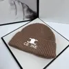 Tasarımcı Beanie Şapka Örme Şapkalar Kış Kapağı Kadınlar Yün Mektup Cl Sonbahar/Kış Moda Markası Hip Hop Kalınlaştırılmış Erkek Hediyesi Kynr