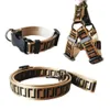 Leashes Dog Collar Set Designer Dog Leash Seat Belts Pet Collar and Pets Chain med för små medelstora stora hundar Cat313L