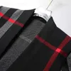 Chandails pour hommes Nouveau automne hiver luxe cachemire Cardigan hommes angleterre Style hommes chandails garder au chaud hommes Plaid Cardigans haut de gamme classique veste T230910