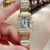 Orologi da polso da donna in oro 18 carati classici 3 stili più venduti Vetro zaffiro 20mmx25mm bordo 25mmx30mm Movimento al quarzo VK Alta qualità 244n