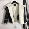 Manteau en cuir et fausse fourrure d'agneau pour femme, doudoune de haute qualité avec coutures et velours pour garder au chaud