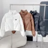 Designer Women Down Top Quality Coat Womens Designer Jackets Womens Winter Removable Sleeves Warm Windproof Luxury Short Windbreaker Puffer Price 10% Off For Pieces