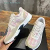 Designer Sneakers Channel Femmes Chaussures Baskets classiques en cuir de veau CCity Sneaker Style décontracté en daim Tweed Baskets en cuir à lacets Chaussure de sport