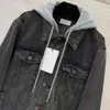 Herbstgraue, kontrastfarbene, getäfelte Jeansjacke mit langen Ärmeln, einreihiger Jacke mit Kapuze und Mantel, kurze Oberbekleidung B3S081806