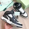 OF Winter New Brand Designer High Top Sneakers Fashion Luxury Men Scarpe sportive con frecce nere sul lato e tomaia in pelle per scarpe casual da donna di alta qualità 35-46