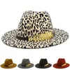 Bérets Fedora chapeau laine casquettes motif léopard femmes hommes chapeaux ceinture en cuir Trilby feutre casquette de luxe Jazz Fedoras souffleur