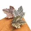 Vintage Maple Leaf Brooches Metal Women Girls Charm Exquisite Collar Lapel Brooch Pins Fashion Jewelry Party Garment Accessories 230909