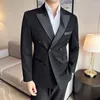 Abiti da uomo 2023 Abito da sposa di alta qualità Abito doppio petto Set in due pezzi (pantaloni blazer) Casual Business Office Party Prom Tuxedo