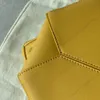 Высококачественная дизайнерская сумка ковша женская сумочка для одиночного плеча Новое высокое качество подлинное кожаное лоскутное тота для пакетов рукавицы роскошные классические сумки с большими возможностями.