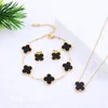 Gold Plated Designer Jewelry Sets Flowers Four-leaf Clover Cleef Fashional Pendant Bracelet Earrings Necklace Wedding Party