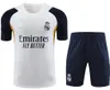 22 23 24 Survêtement de football du Real Madrid à manches courtes pour hommes Kits de costume d'entraînement Maillot de football Uniforme Chandal 2023 2024 Gilet sans manches Ensemble de survêtements de football pour adultes