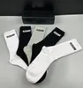 2023 Designer-Socken Männer Frauen Socken Luxusmarke Atmungsaktive Sport-Sweatwicking-Socken 5 Stück mit Box Csual Fashon Strümpfe Sportliche Baumwollsocke Einheitsgröße