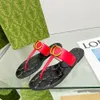 Kadın Sandalet Flip Flips Kadınlar İçin Yüksek Kaliteli Şık Slipper Moda Klasikleri Sandal Terlik Düz Ayakkabılar Slayt Eural 35-45