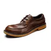 Scarpe eleganti Oxford di grandi dimensioni Marrone Derby britannico Uomo Stringate Punta tonda Goodyear Welted 45 Scarpe basse in pelle pieno fiore fatte a mano