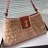 Pluszowy designer łańcucha torba na ramię mody projektant torba crossbody torebka torebka luksusowa torebka zimowa torba na zakupy metalowe klamra Perfect Restoratio