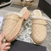 2023 Designer Frauen Schlafzimmer Home Wolle Slides Hausschuhe Klassische Luxus Pelz Flauschige Pelz Warme Buchstaben Sandalen Herbst Winter Damen Slides High-Heeled Slipper Größen 35-40