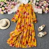 Traje de baño para mujer Encubrimientos Vestido de playa Mujeres Bohemian Resort Falda Estampado francés Suelto Tamaño grande Protector solar Vestidos de gasa abiertos