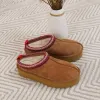 Zapatillas Tasman Diapositivas de piel castaña Piel de oveja Shearling 2023 Tazz New Mules Mujeres Hombres Ultra Mini Plataforma Bota Slip-on Zapatos Ante Upper Comfort ugglies