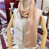 Luxe Designer Cachemire Écharpe Hiver Femmes Hommes Lettre Imprimé Foulards Mode Doux Pashmina Long Châle Femmes Foulards En Soie 4 Style