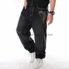 Herr jeans män street dans hiphop jeans mode broderi svart lös bräde denim byxor övergripande manlig rap hip hop plus storlek 30-46 210716L230911