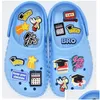 Piezas de zapatos Accesorios Negro Lindo Dibujos animados PVC Encantos Zapatos Hebillas Figura de acción Pulseras en forma Zueco Jibz Pulsera Niñas Niños Niños Dro Dhw9Z