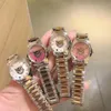 38mm Charme intemporel imbriqué G Montre-bracelet Femmes Hommes Couple Quartz Horloge Modèle Animal CAT Montres En Acier Inoxydable Coeur Abeille S312Z