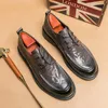 Sapatos de vestido adulto sapato de negócios moda formal oxford homem couro de alta qualidade para homens lacing mens